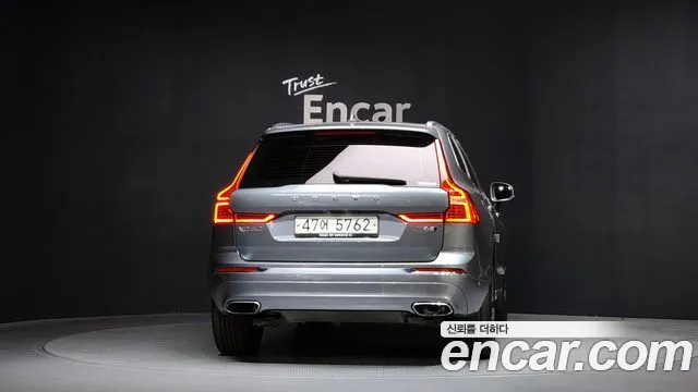 Volvo XC60 2018 — фото 4