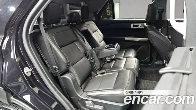 Ford Explorer 2022 — фото 12