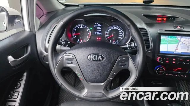 Kia K3 2015 — фото 13