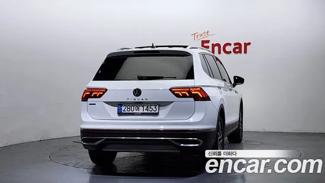 Volkswagen Tiguan 2022 — фото 4
