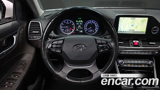 Hyundai Grandeur 2017 — фото 13
