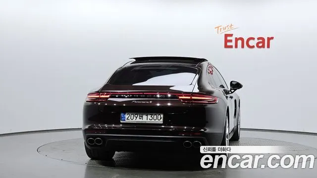 Porsche Panamera 2018 — фото 3