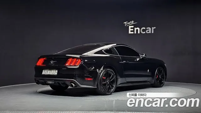 Ford Mustang 2016 — фото 2