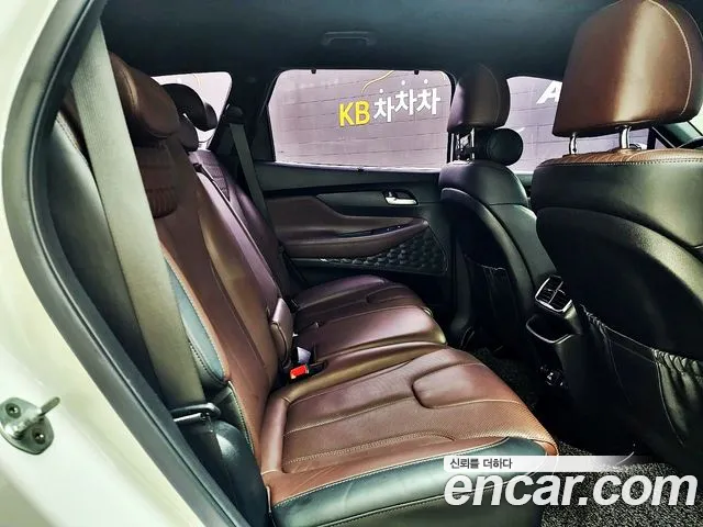 Hyundai Santafe 2019 — фото 10