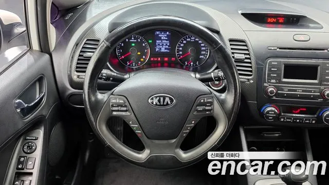 Kia K3 2013 — фото 12