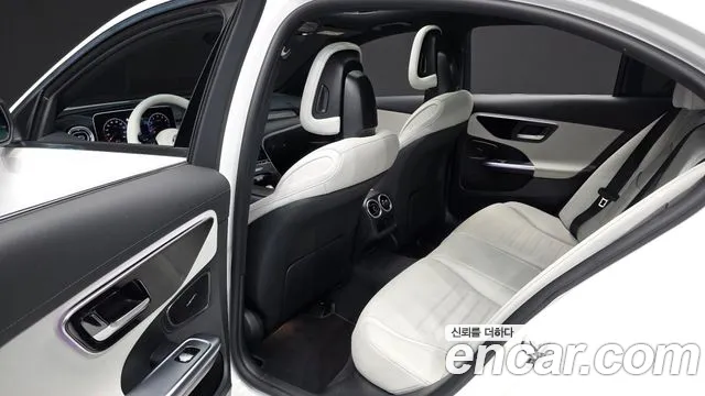 Mercedes-Benz C-Class 2022 — фото 12