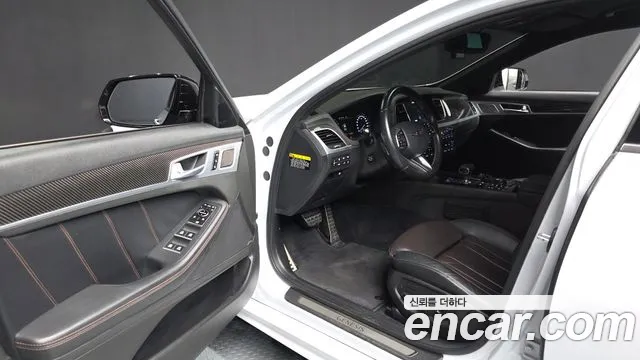 Genesis G80 2018 — фото 10