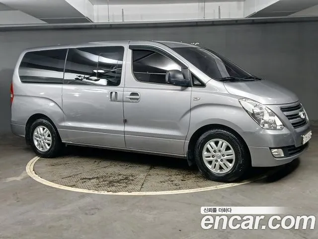 Hyundai Starex 2017 — фото 3
