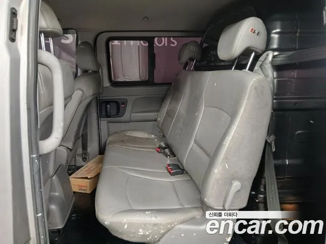 Hyundai Starex 2017 — фото 6