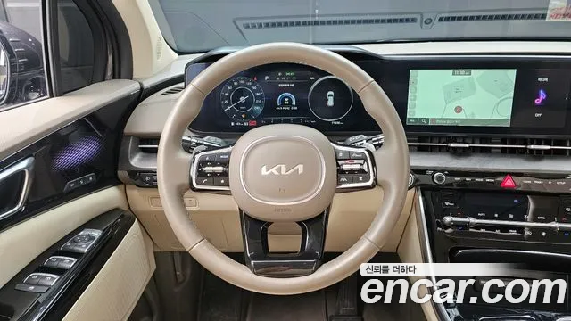 Kia Canival 2023 — фото 14