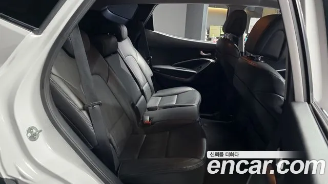 Hyundai Santafe 2018 — фото 12