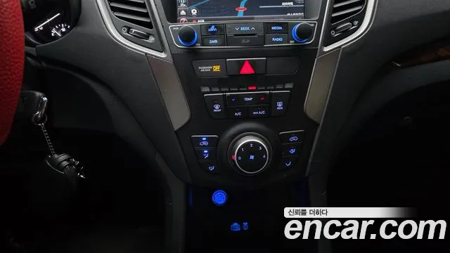 Hyundai Santafe 2018 — фото 16