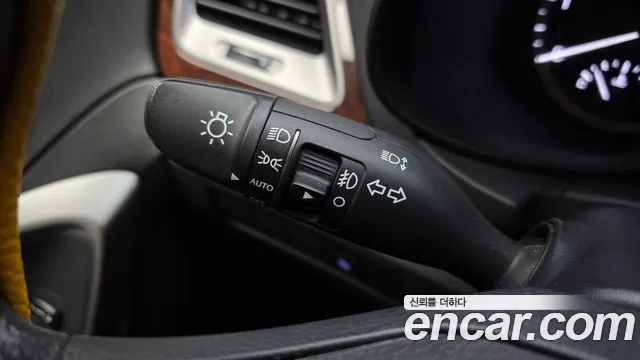 Hyundai Santafe 2018 — фото 18
