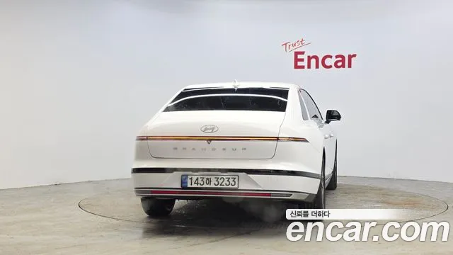 Hyundai Grandeur 2023 — фото 4