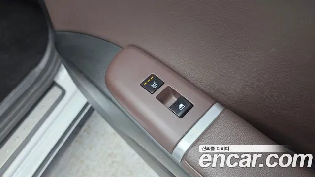 Hyundai Grandeur 2023 — фото 19