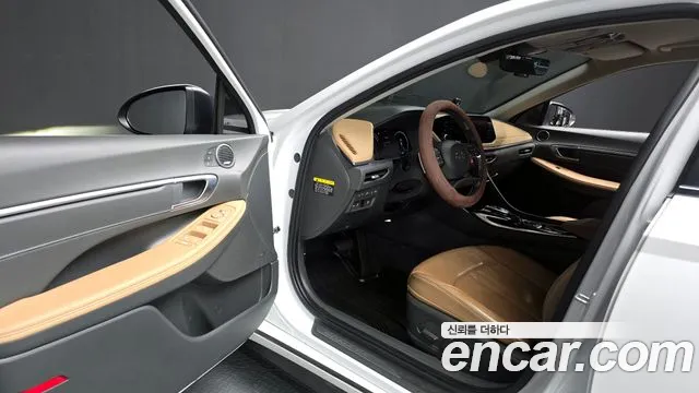 Hyundai Sonata 2020 — фото 11
