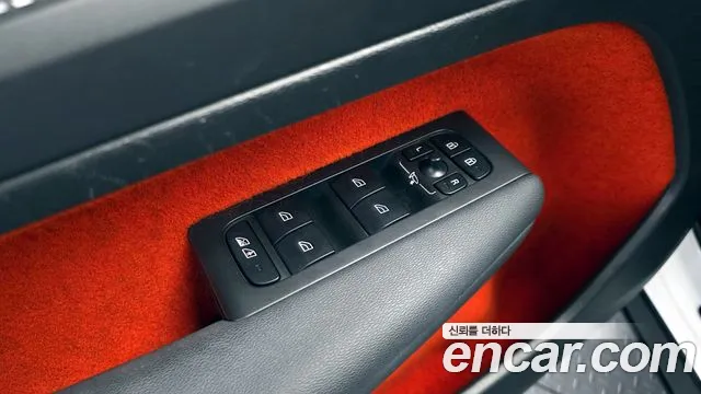 Volvo XC40 2021 — фото 18