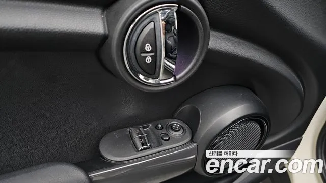 Mini Cooper 2016 — фото 17