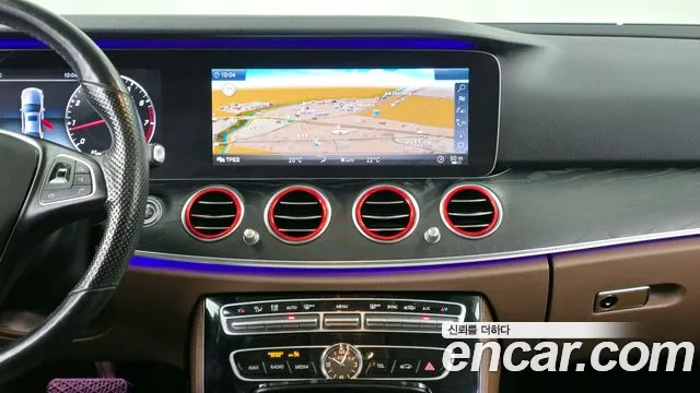 Mercedes-Benz E-Class 2017 — фото 14