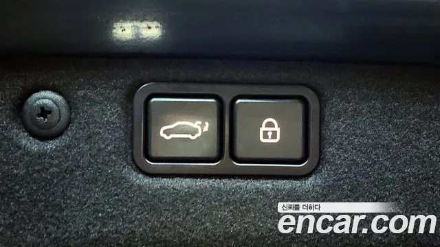 Hyundai Equus 2012 — фото 18