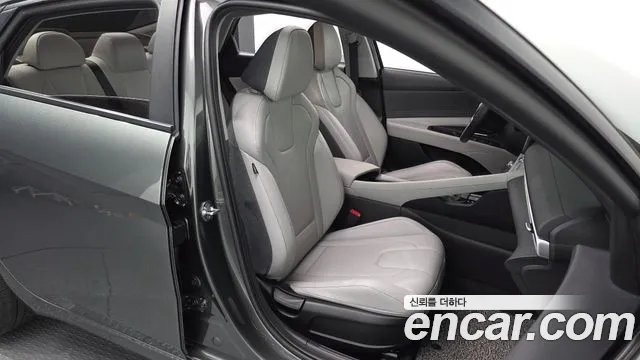 Hyundai AVANTE 2023 — фото 12