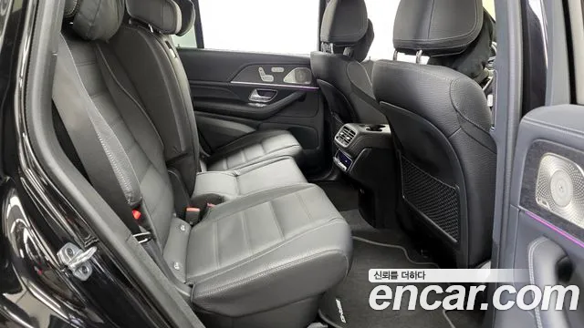 Mercedes-Benz GLS-Class 2025 — фото 12