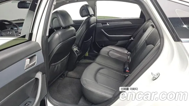 Hyundai Sonata 2016 — фото 13