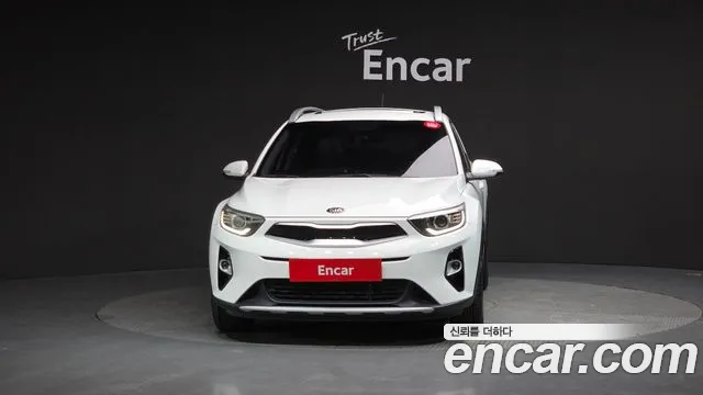 Kia Stonic 2018 — фото 3