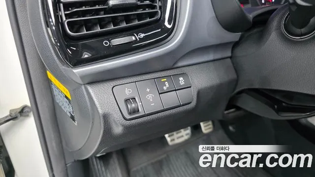 Kia Stonic 2018 — фото 14