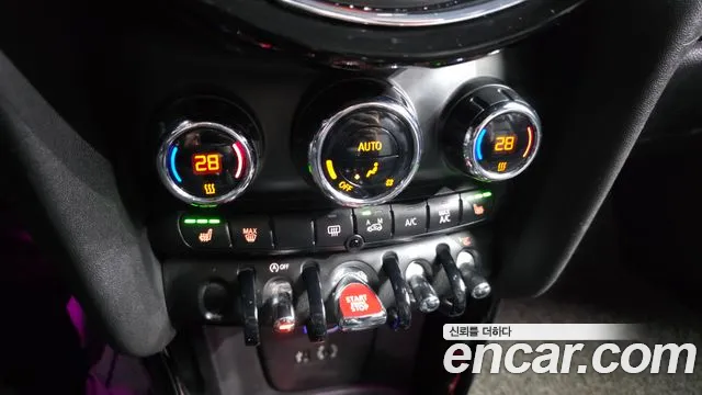 Mini Cooper 2015 — фото 17
