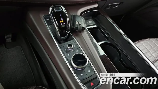 Cadillac Escalade 2022 — фото 9