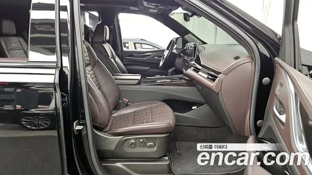 Cadillac Escalade 2022 — фото 11