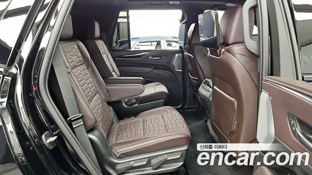Cadillac Escalade 2022 — фото 12