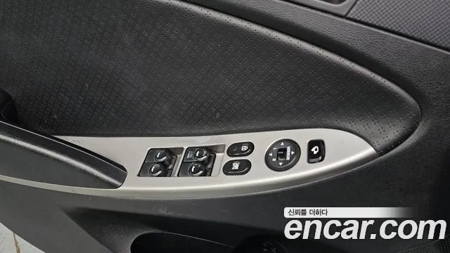 Hyundai Accent 2016 — фото 19