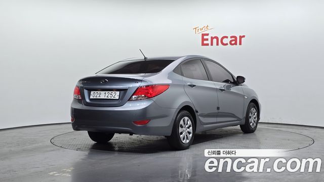 Hyundai Accent 2018 — фото 2