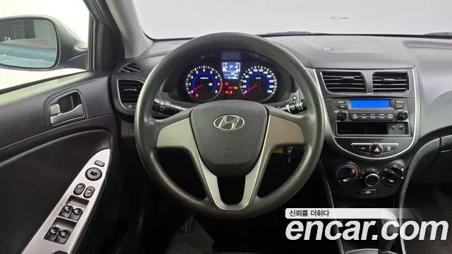 Hyundai Accent 2018 — фото 13