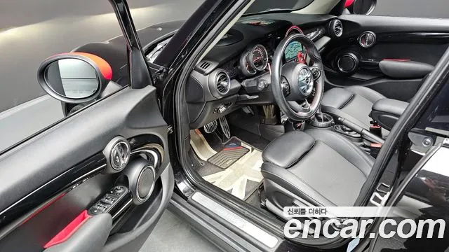 Mini Cooper 2018 — фото 12