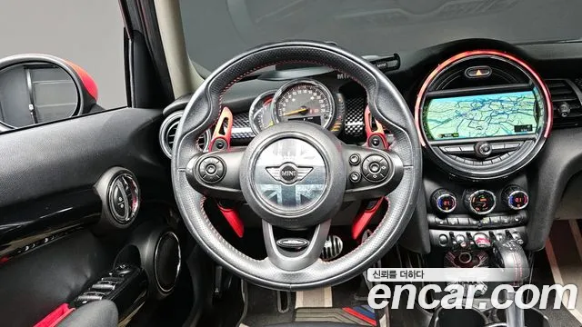Mini Cooper 2018 — фото 13