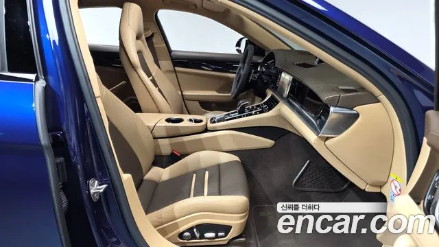 Porsche Panamera 2021 — фото 9