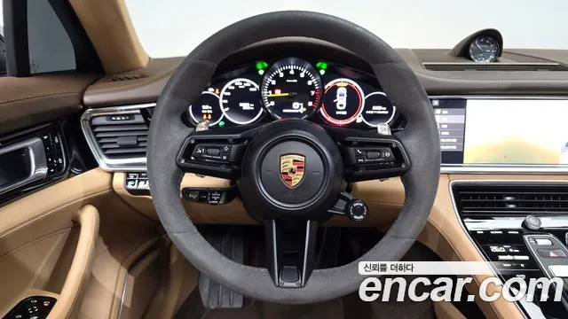 Porsche Panamera 2021 — фото 12