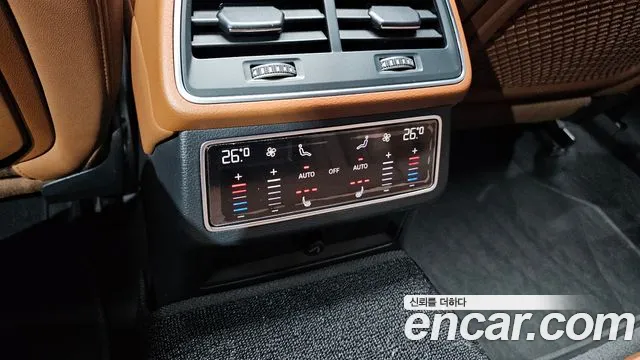Audi A6 2021 — фото 19