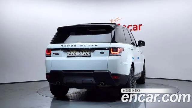 Land Rover Range Rover Sport 2016 — фото 4