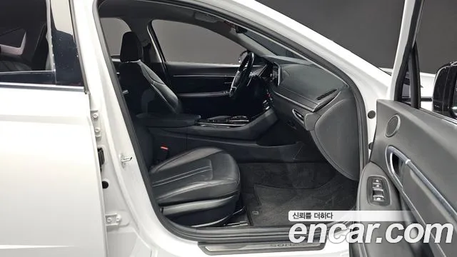 Hyundai Sonata 2022 — фото 10