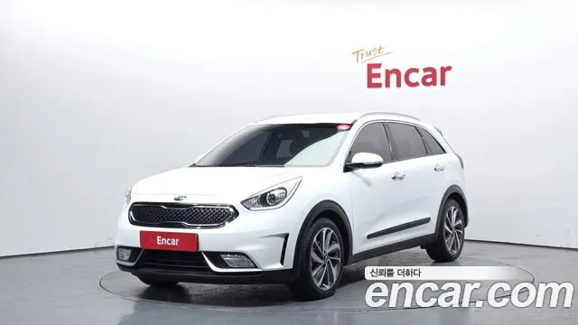 Kia Niro 2018 — фото 1