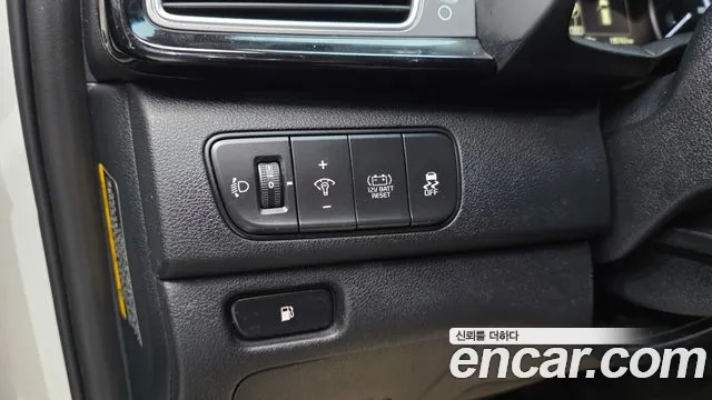 Kia Niro 2018 — фото 17
