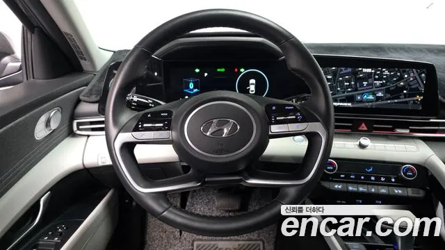 Hyundai AVANTE 2021 — фото 12