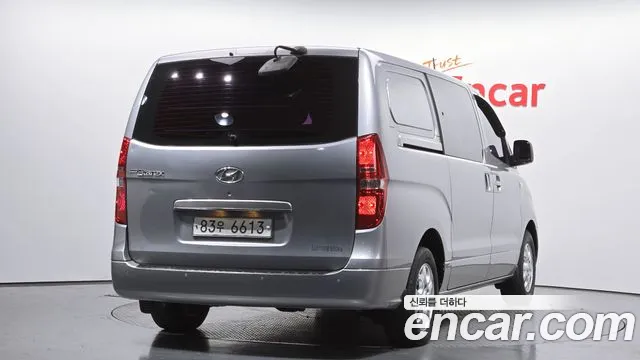 Hyundai Starex 2015 — фото 2