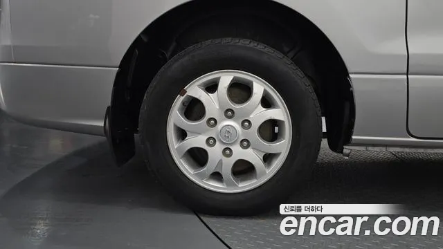 Hyundai Starex 2015 — фото 5
