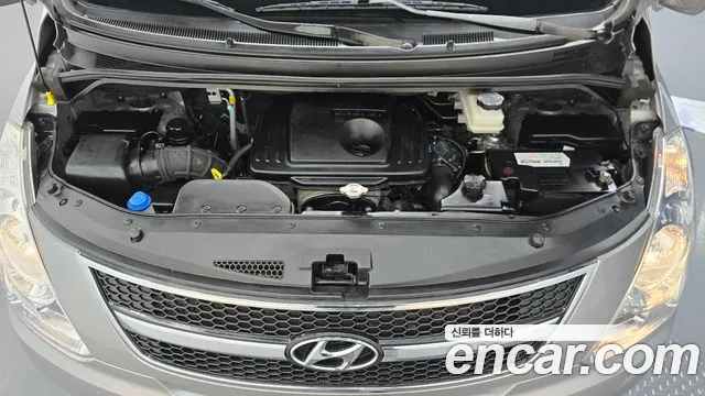 Hyundai Starex 2015 — фото 6