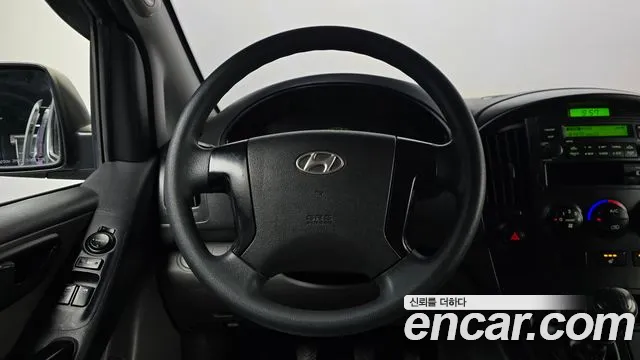 Hyundai Starex 2015 — фото 13